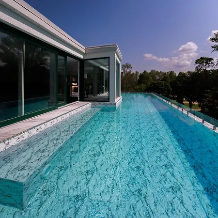 Villa Bauhaus Wellness Apart-Hotel-2